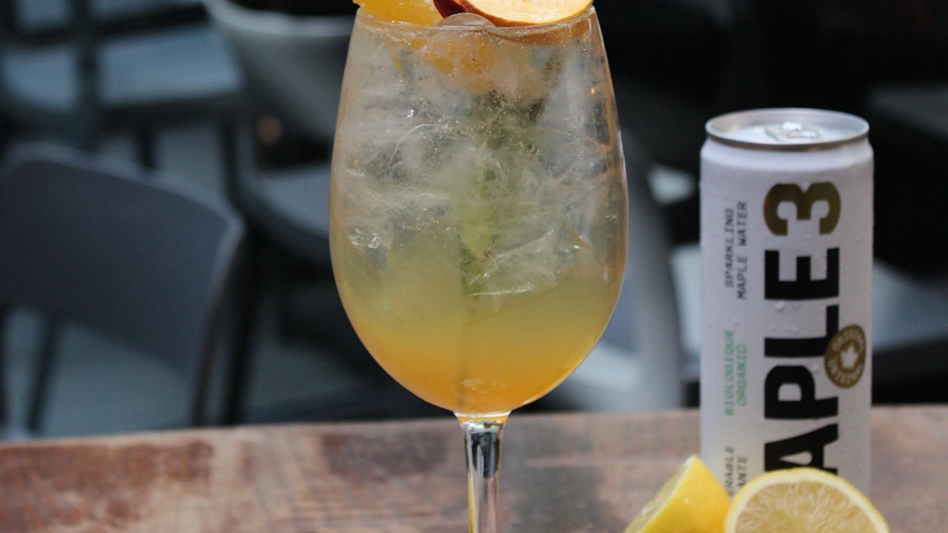 https://maple3.asia/image/cache/catalog/recettes/Bellini_960x540-1920x1080.jpg